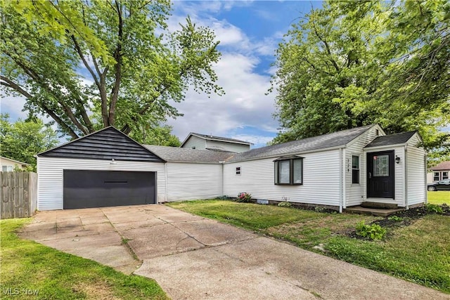 729 Kenilworth Ave, Sheffield Lake, OH 44054 - photo 1