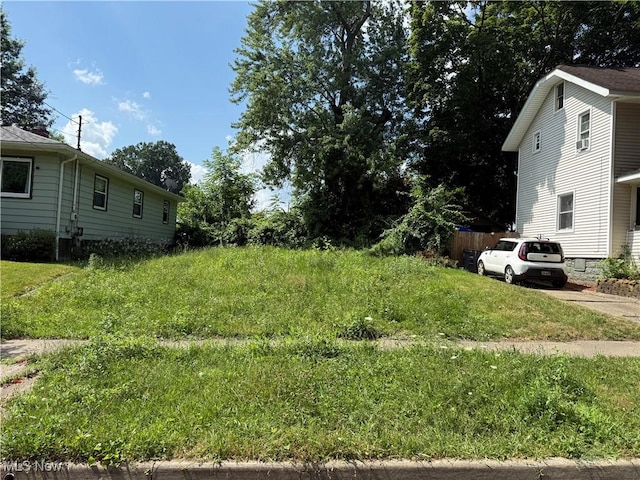 1874 Adelaide Blvd, Akron, OH 44305