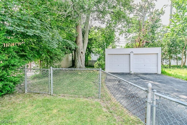 4098 Bushnell Rd, University Heights, OH 44118 - photo 38