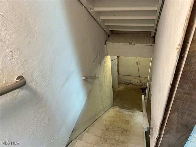26 E Satin St, Jefferson, OH 44047 - view of staircase