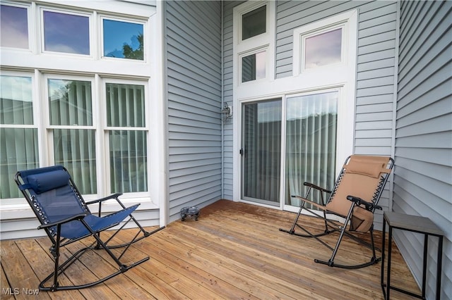 117 Nicklaus Dr NE, Warren, OH 44484 - view of wooden deck