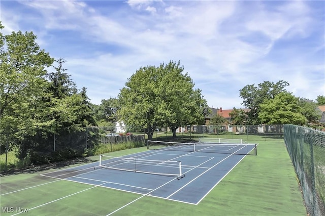 1851 King James Unit 322, Westlake, OH 44145 - view of tennis court featuring community basketball court