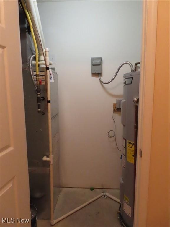 723 Whisper Creek Ln, Lodi, OH 44254 - utilities with water heater