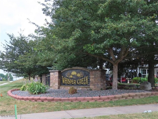 723 Whisper Creek Ln, Lodi, OH 44254 - view of community sign