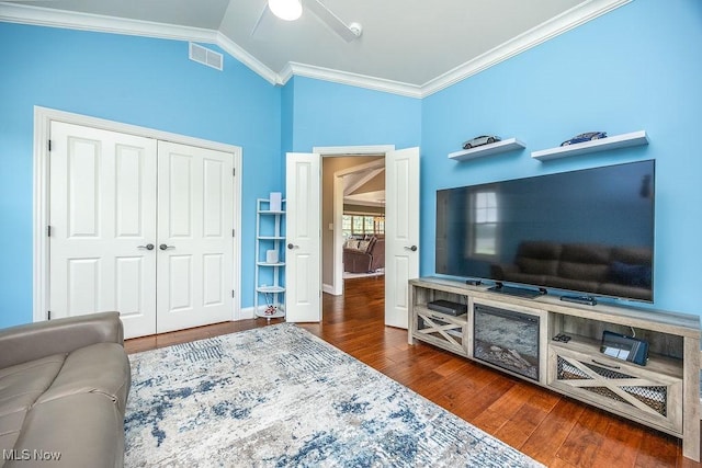 390 Powell Riverfront Rd, Saint Marys, WV 26170 - living area with ornamental molding, wood finished floors, ceiling fan, and lofted ceiling