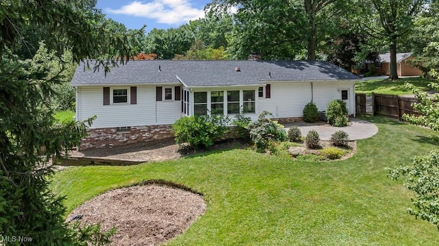 991 W Summit St, Alliance, OH 44601 - photo 4