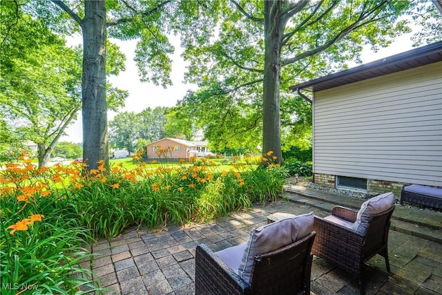 10154 Carlswood Ave NE, Hartville, OH 44632 - view of patio / terrace