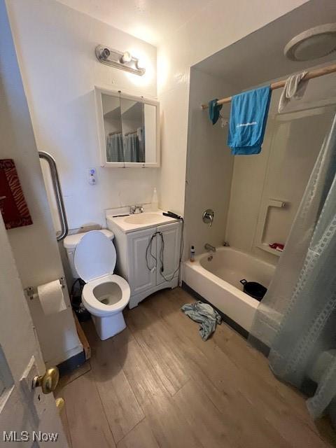1510 E 174th St, Cleveland, OH 44110 - photo 17