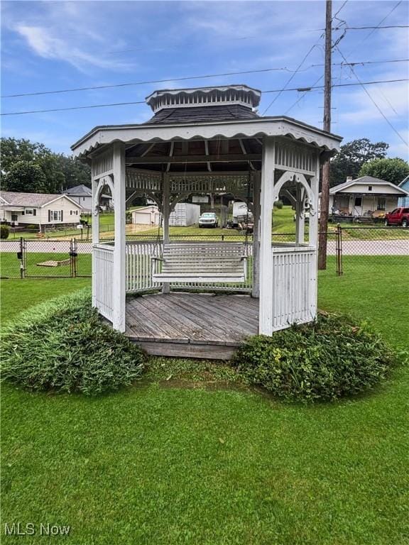 507 Harker Ave, Newell, WV 26050 - surrounding community featuring a gazebo