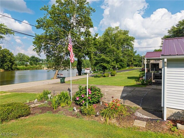 355 Muskingum River Rd, Marietta, OH 45750 - view of grassy yard with a water view