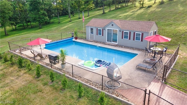 153 Lowes Dr, New Cumberland, WV 26047 - view of swimming pool featuring an exterior structure, an outbuilding, and a patio area