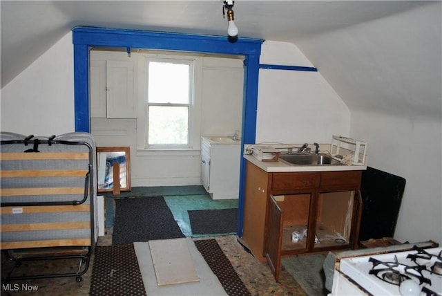 841 Whitcomb Rd, Cleveland, OH 44110 - photo 25