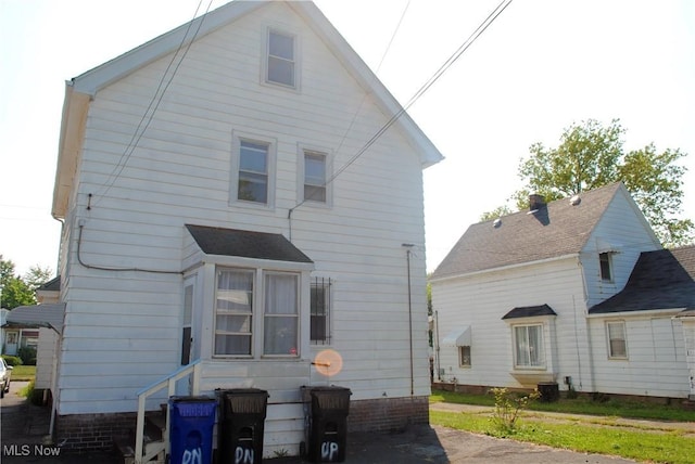 841 Whitcomb Rd, Cleveland, OH 44110 - photo 4