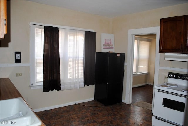 841 Whitcomb Rd, Cleveland, OH 44110 - photo 9