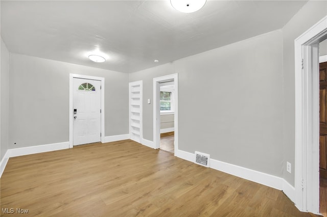 523 Gage St, Akron, OH 44311 - entrance foyer with light wood-type flooring