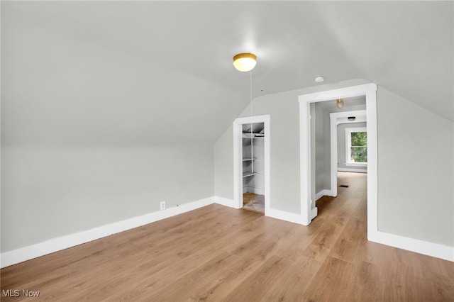 523 Gage St, Akron, OH 44311 - bonus room featuring vaulted ceiling and light wood-style flooring