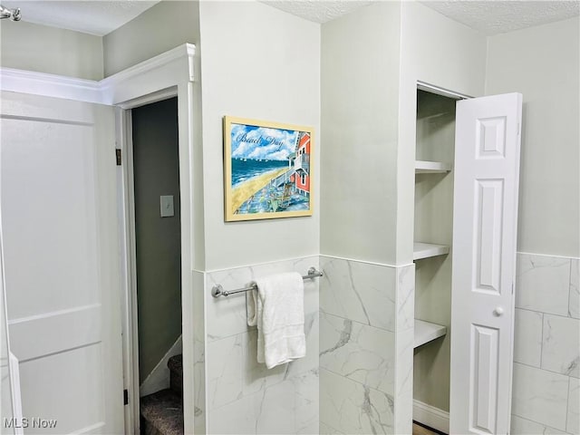 10914 Fidelity Ave, Cleveland, OH 44111 - photo 18