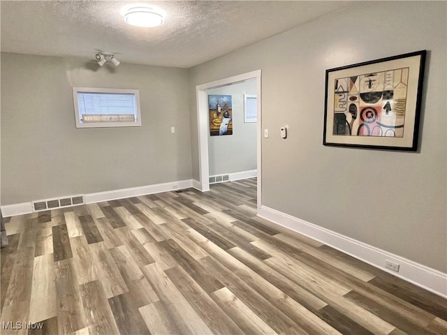 10914 Fidelity Ave, Cleveland, OH 44111 - photo 35