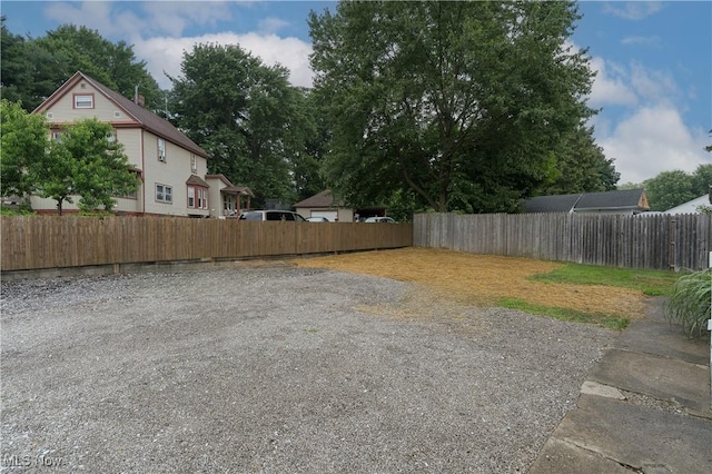 41 New St, Barberton, OH 44203 - view of yard