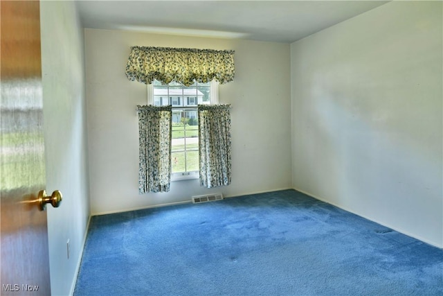 2741 Citadel Dr NE, Warren, OH 44483 - carpeted empty room with baseboards