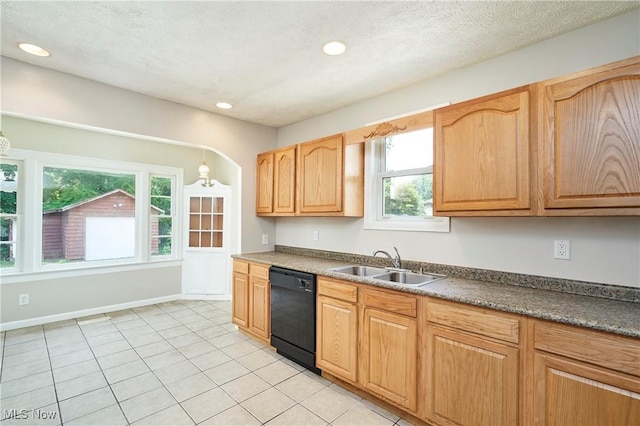 976 Valdes Ave, Akron, OH 44320 - photo 8