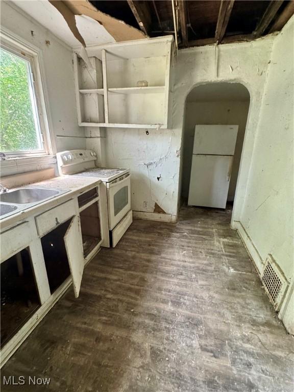 405 Stanton Ave, Akron, OH 44301 - photo 9