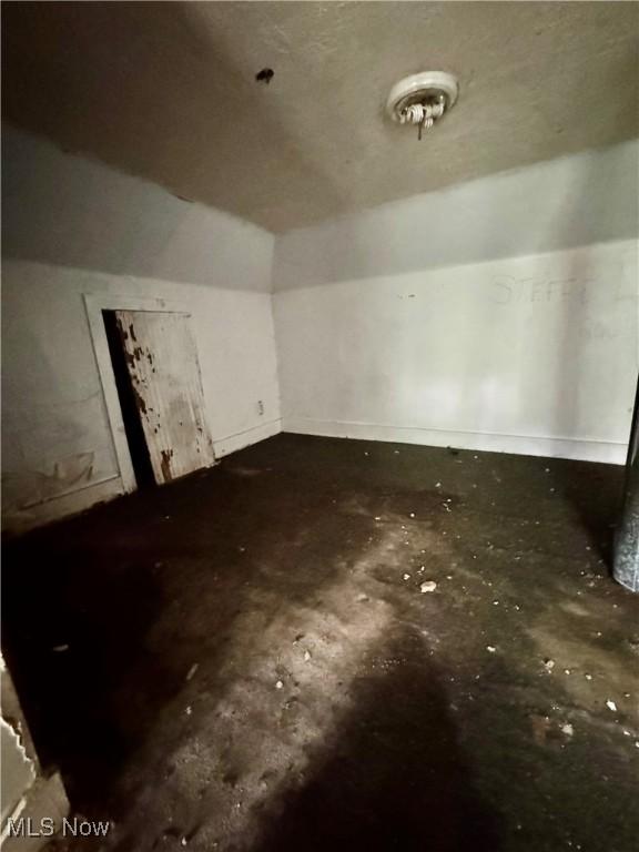 405 Stanton Ave, Akron, OH 44301 - photo 17