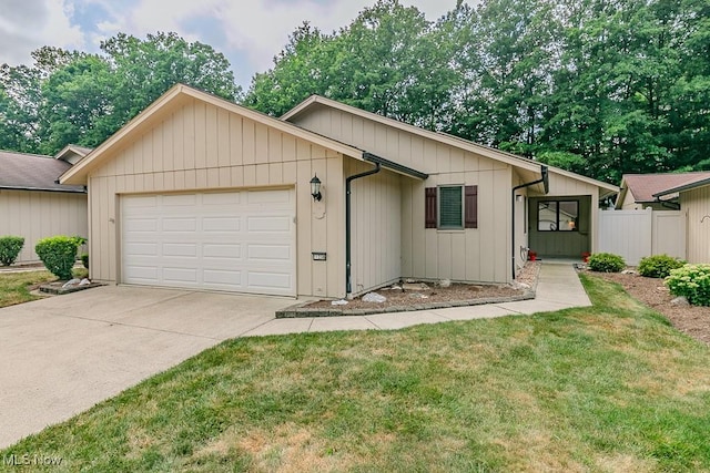 11238 Blodgett Creek Trl, Strongsville, OH 44149 - photo 1