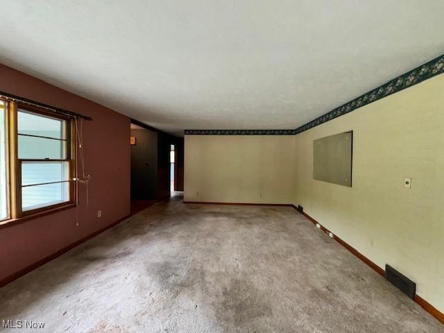 1182 Dalton Dr, Painesville, OH 44077 - photo 7