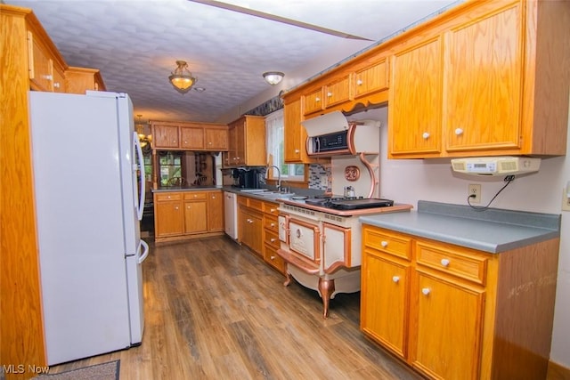 406 E Main St, Jewett, OH 43986 - photo 2