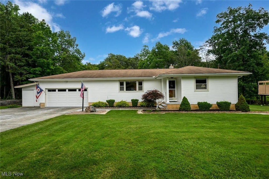 27820 Annetta Dr, Solon, OH 44139 - photo 1