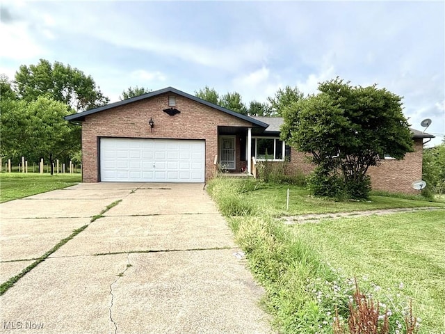 4807 Echolake Dr NW, North Canton, OH 44720 - photo 1