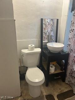 15301 Parkgrove Ave, Cleveland, OH 44110 - photo 17