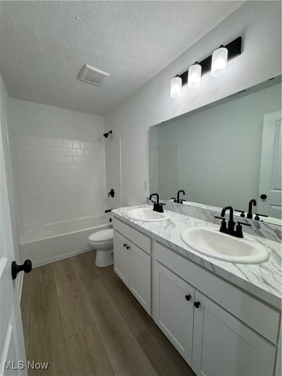 5939 Cape Hatteras Dr, Vermilion, OH 44089 - photo 8