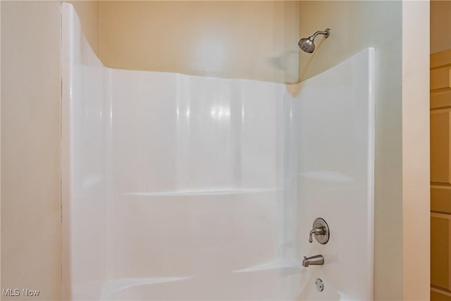 200 Breezy Acres Ln, Walker, WV 26180 - full bathroom featuring shower / bath combination