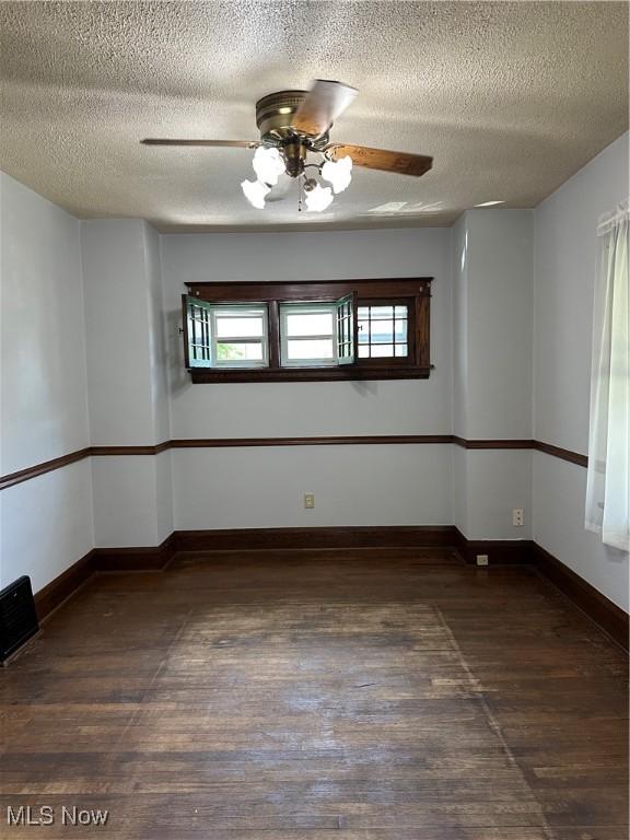 728 E Judson Ave, Youngstown, OH 44502 - photo 9