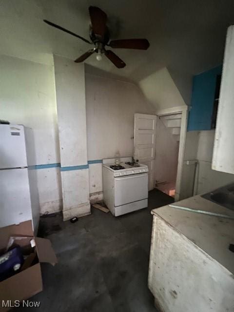 14615 Westropp Ave, Cleveland, OH 44110 - photo 39