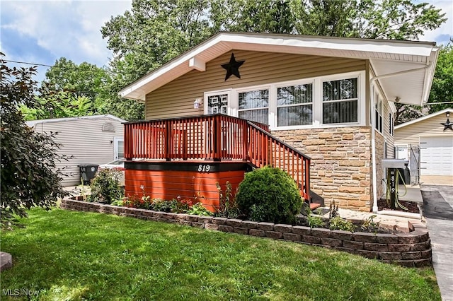 819 Carnegie Ave, Akron, OH 44314 - photo 1