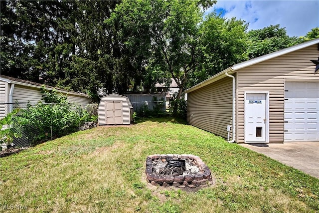 819 Carnegie Ave, Akron, OH 44314 - photo 4