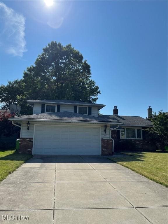 1736 Gladwin Dr, Mayfield Heights, OH 44124 - photo 2