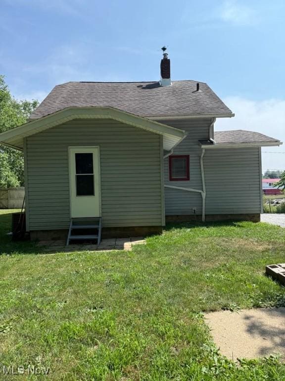 1055 Iona Ave, Akron, OH 44314 - photo 8