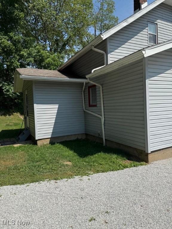 1055 Iona Ave, Akron, OH 44314 - photo 7