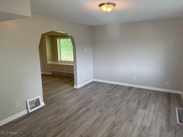 1055 Iona Ave, Akron, OH 44314 - photo 18