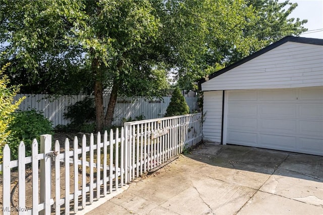 6342 Chestnut Hills Dr, Parma, OH 44129 - photo 26