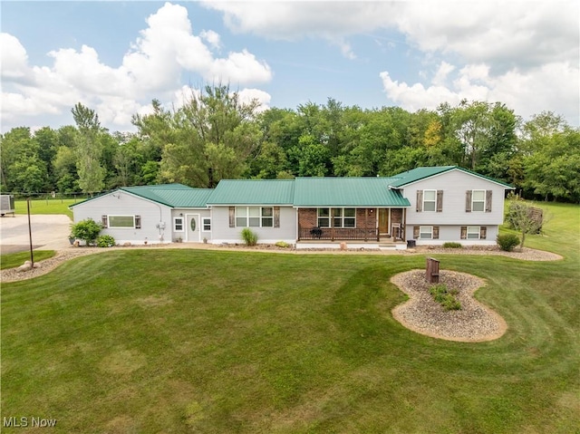 4176 Lunar Rd NE, Carrollton, OH 44615 - photo 1