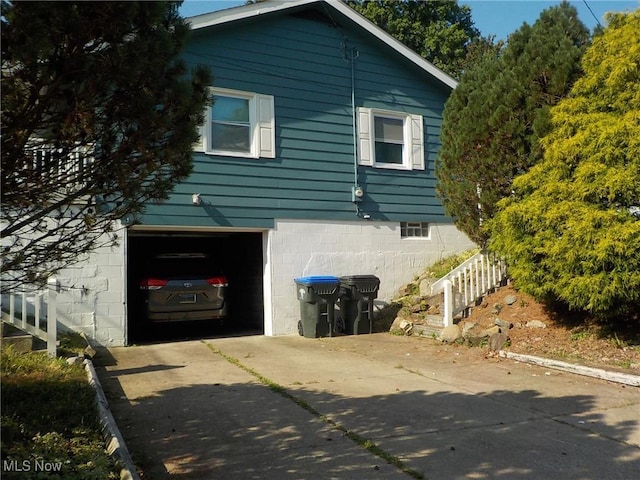 1686 Underwood St, Cuyahoga Falls, OH 44221 - photo 2