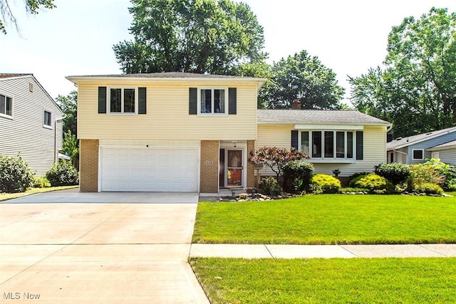 556 Louis Dr, Berea, OH 44017 - photo 1