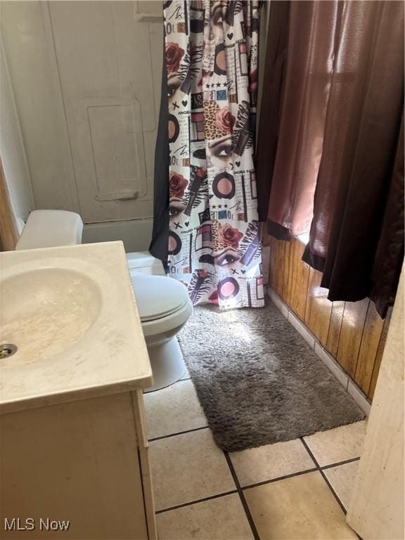 737 E 165th St, Cleveland, OH 44110 - photo 2