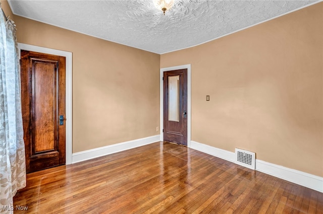 14602 Mitchell Ave, Cleveland, OH 44111 - photo 29