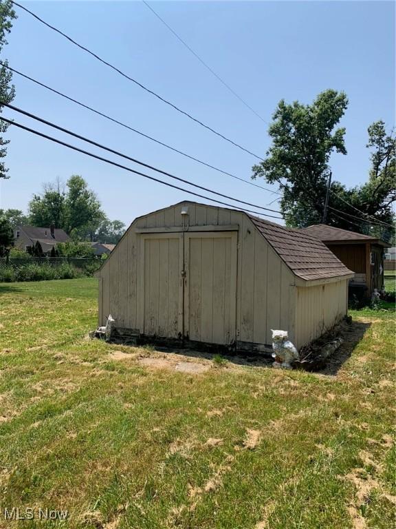 2922 Eastlawn St, Lorain, OH 44052 - photo 8